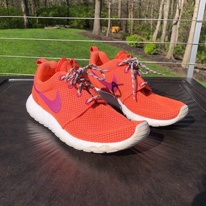 Women’s Nike Roshe Sneaker